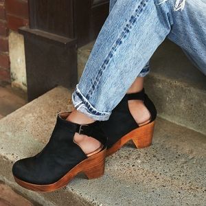 Free people amber orchard clog